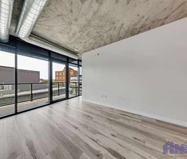 River landing - 1 Bedroom/1 Bathroom - 503 490 2nd Avenue - Photo 1