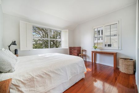 Picture-Perfect Orakei Cottage - Photo 4