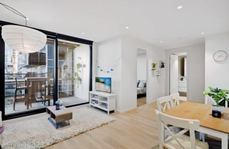 450 St Kilda Road, Melbourne - Photo 2