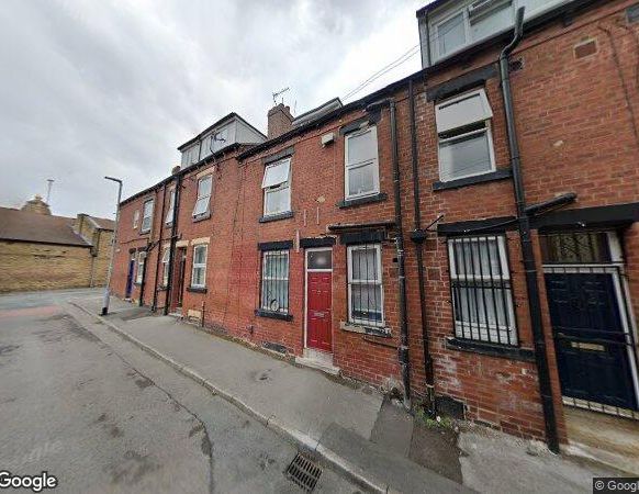 2 Bed Terraced House, Autumn Grove, LS6 - Photo 1