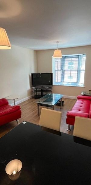 2 bedroom flat to rent - Photo 1