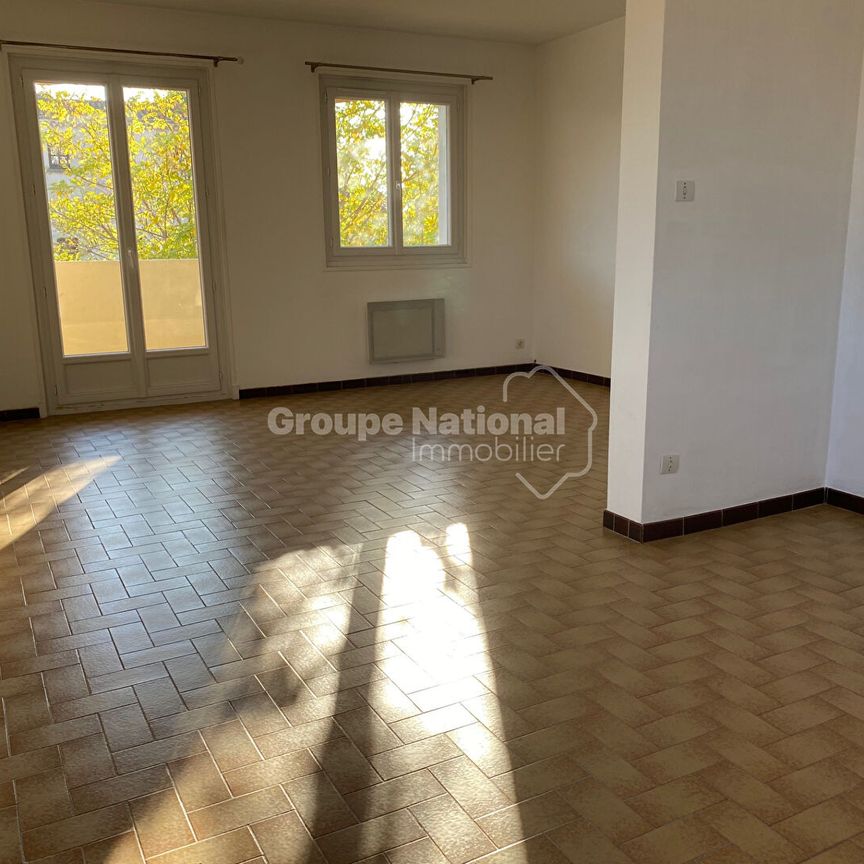 APPARTEMENT A LOUER MONTELIMAR 3 PIECES 82 M² - Photo 1