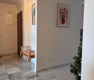 Middle Floor Apartment · Nueva Andalucía - Photo 6