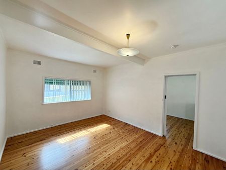 1/40a Frith Street, Kahibah - Photo 2