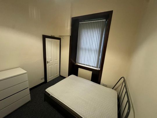2 bedroom ground floor flat to rent - Photo 1