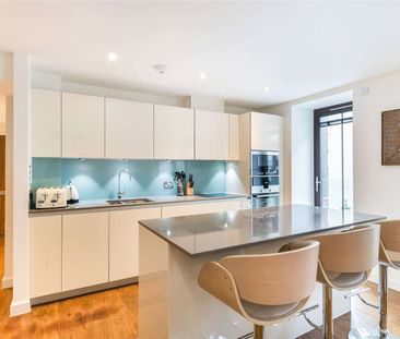 Impressive apartment in central Westminster. Beautiful design, nicely furnished, spacious and well presented. - Photo 1