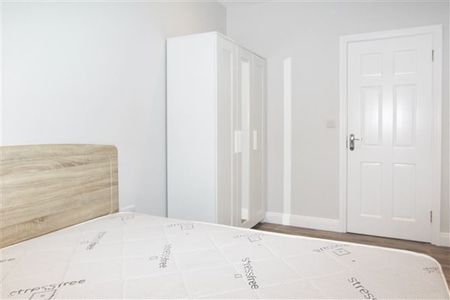 Apartment, 10 Main Street, Celbridge, Kildare, W23W7R6 - Photo 2