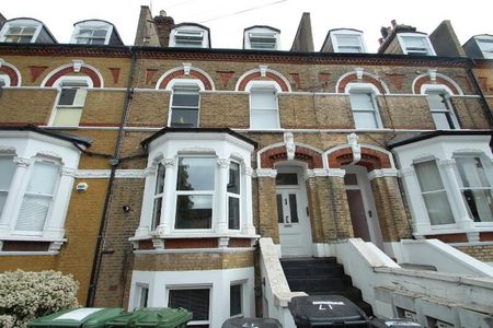 2 bedroom property to rent - Photo 2