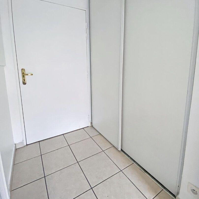 Apartment - Photo 1