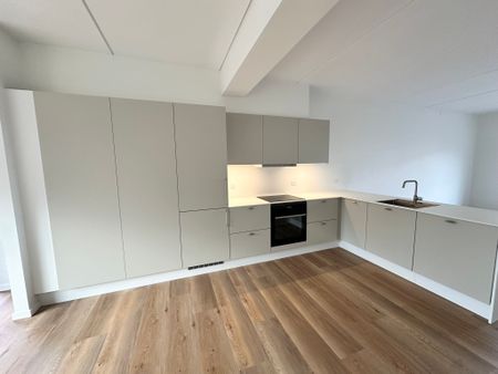 Moderne lejlighed med altan og panoramaudsigt i Nørresundby - Photo 4