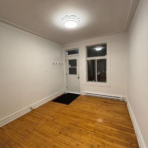 Appartement 4 1/2 - À louer - Photo 2