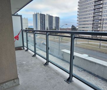 For Lease - 30 Meadowglen Place Unit# 306, Toronto, Ontario - Photo 6