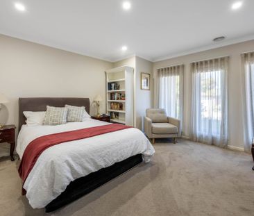 Exceptional Family Comfort in the Rosenthal Estate - Photo 4