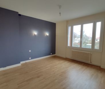 COUZEIX MAISON DE 179 M² AVEC JARDIN ET GARAGE - Photo 3