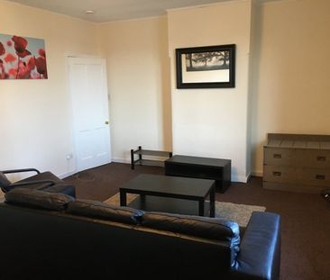 2 Bed Flat, Stenhouse Drive, EH11 - Photo 1