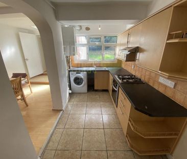 5 bedroom semi-detached house to rent - Photo 6