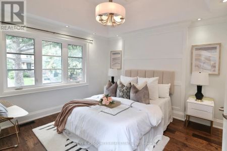 456 ROEHAMPTON AVENUE - Photo 3