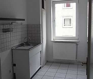 NORDSTADT: KLEINE 3-ZIMMER-WOHNUNG MIT BALKON!!! ... - Photo 3