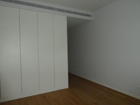 2 bedroom luxury Flat for rent in Lisbon, Portugal - Photo 3