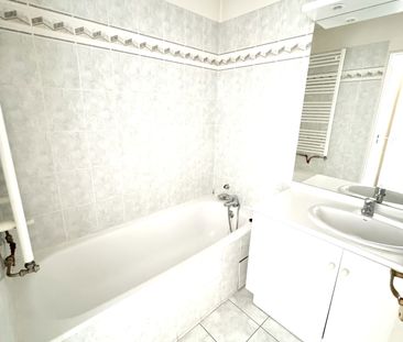 Location Appartement 2 pièces 50m² ROQUEFORT 13830 - Photo 5