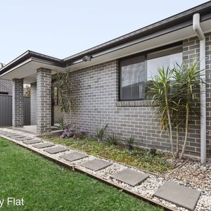 Modern&comma; Two Bedroom Granny Flat&excl; - Photo 2