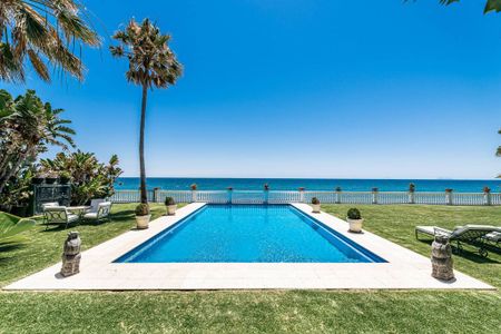 Luxury Villa for rent in San Pedro de Alcántara, Andalusia - Photo 3