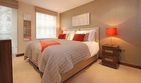 A fully furnished high specification three bedroom apartment situated on the second floor of this well run portered block situated in the heart of Knightsbridge Village moments away from Hyde Park. EPC rating E | Council Tax G - Photo 3