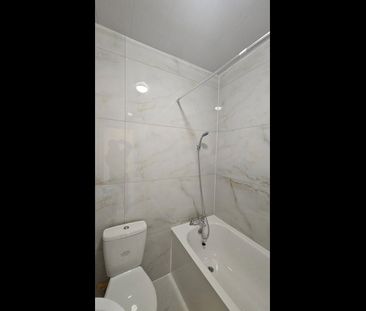 2 Bed Flat, Plashet Road, E13 - Photo 4