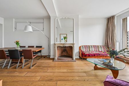 Location Appartement 6 pièces 165m² PARIS 16ème - Photo 4
