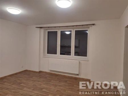 Pronájem bytu 1+kk v Libochovicích - Fotografie 3