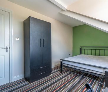 3 bed apartment to rent in Jesmond Road, Newcastle Upon Tyne, NE2 - Photo 5