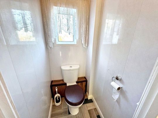 3 bed semi-detached house to rent in TS18 - Photo 1