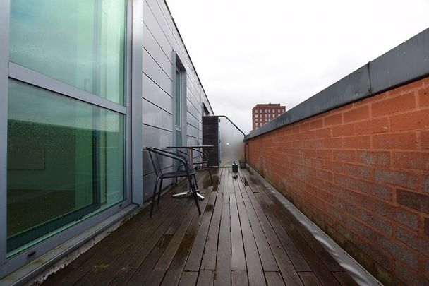 Jet Centro, 79 St Marys Road, S2 4AU - Photo 1