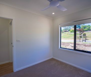 1A Strawberry Terrace, Glendale NSW 2285 - House For Rent | Domain - Photo 3