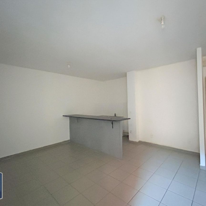 Location Appartement 2 pièces 39m² LA SEYNE SUR MER 83500 - Photo 1