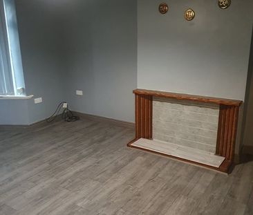 3 Bed Semi-Detached House, Upton Road, B33 - Photo 1