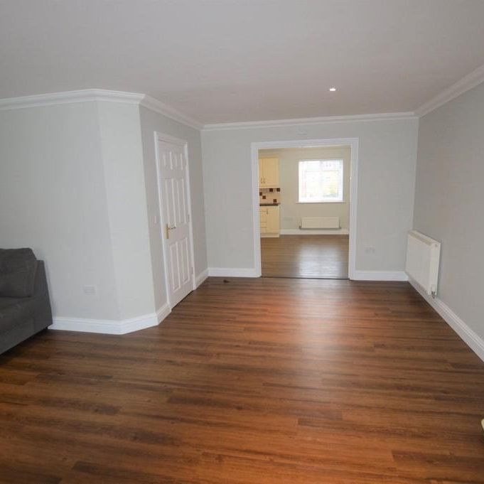 4 bedroom townhouse to rent - Photo 1
