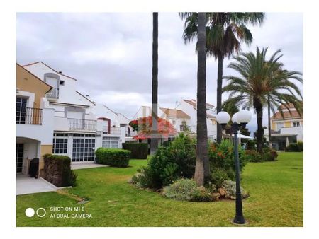 Luxury Semidetached House for rent in Estepona, Spain - Photo 2