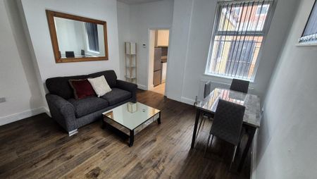 3 bedroom terraced house to rent - Photo 5