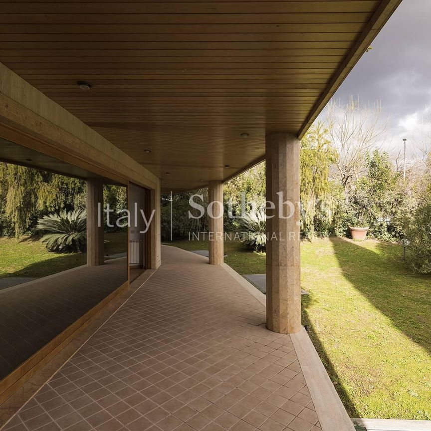 Elegante appartamento con giardino e piscina - Photo 1