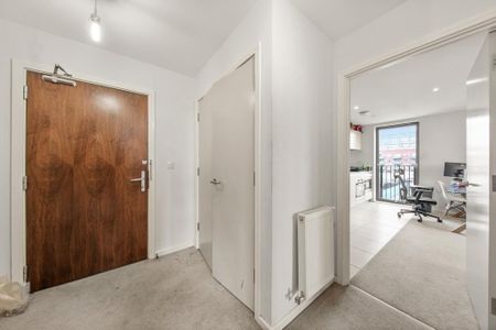 2 bedroom flat to rent - Photo 2