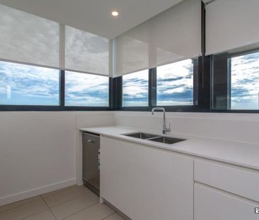 Executive 2 Bedroom Apartment - Photo 6