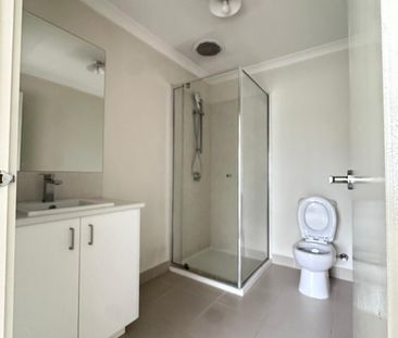 12 Woodbine Street, Pakenham - Photo 5