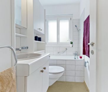 Helle Wohnung im ruhigen Birchiquartier. Neuer Mieter per 01.11.202... - Photo 3