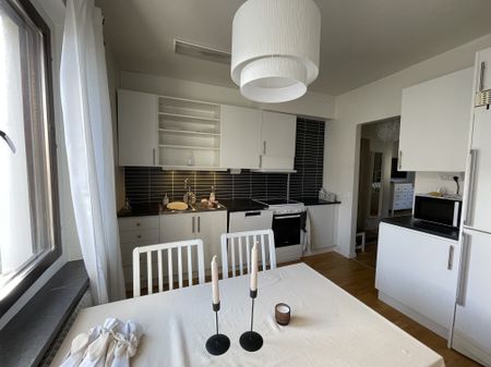 Heljestrandsgatan, Eskilstuna - Photo 3