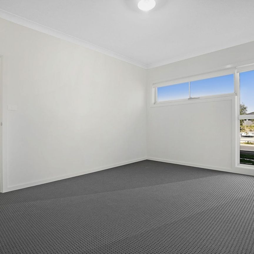 4 bedroom home in a great location - Photo 1