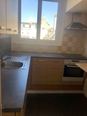 Location Appartement 3 pièces 77m² - Photo 4