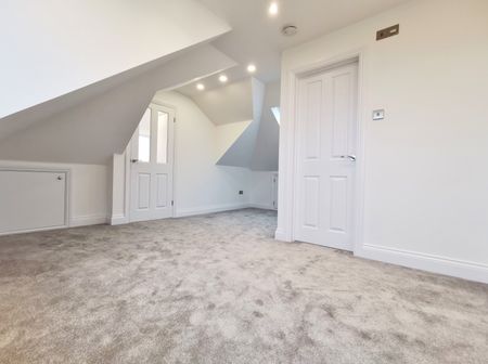 2 Bed Maisonette - Photo 5