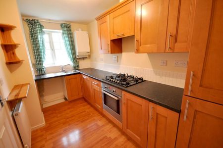 3 bedroom semi-detached house to rent - Photo 5