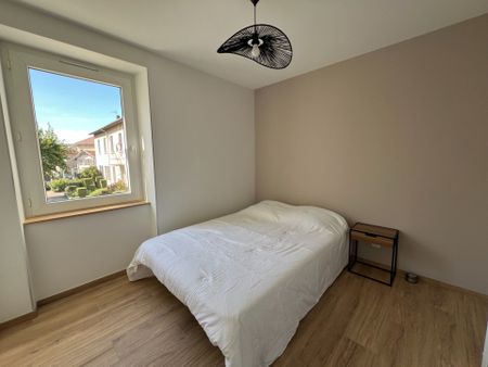 Location Appartement 4 pièces 58m² VOIRON 38500 - Photo 3